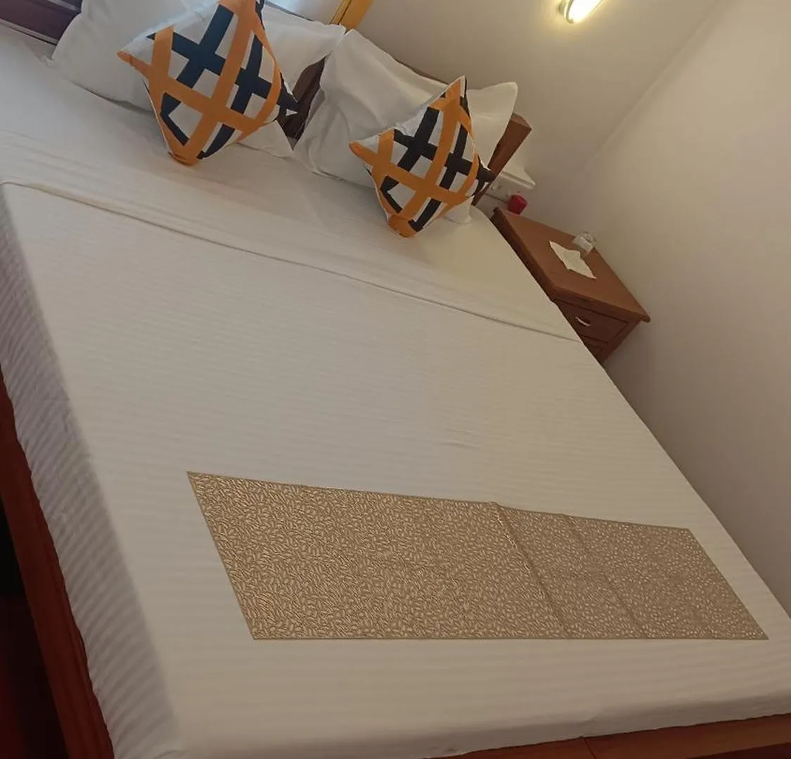 Aidens Homestay 마라리쿨람